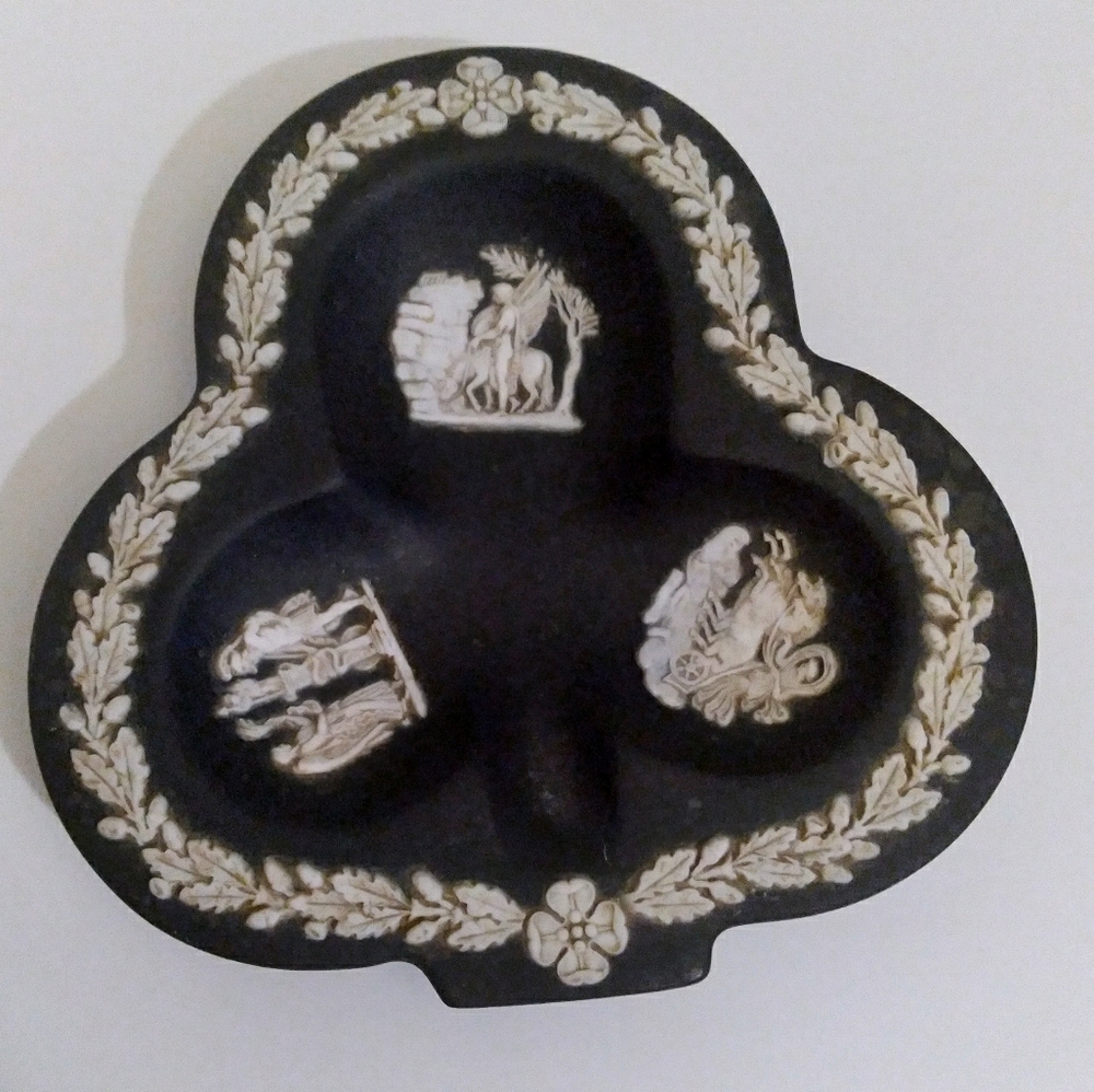 HTF Rare Black Vintage Wedgwood Club Ashtray